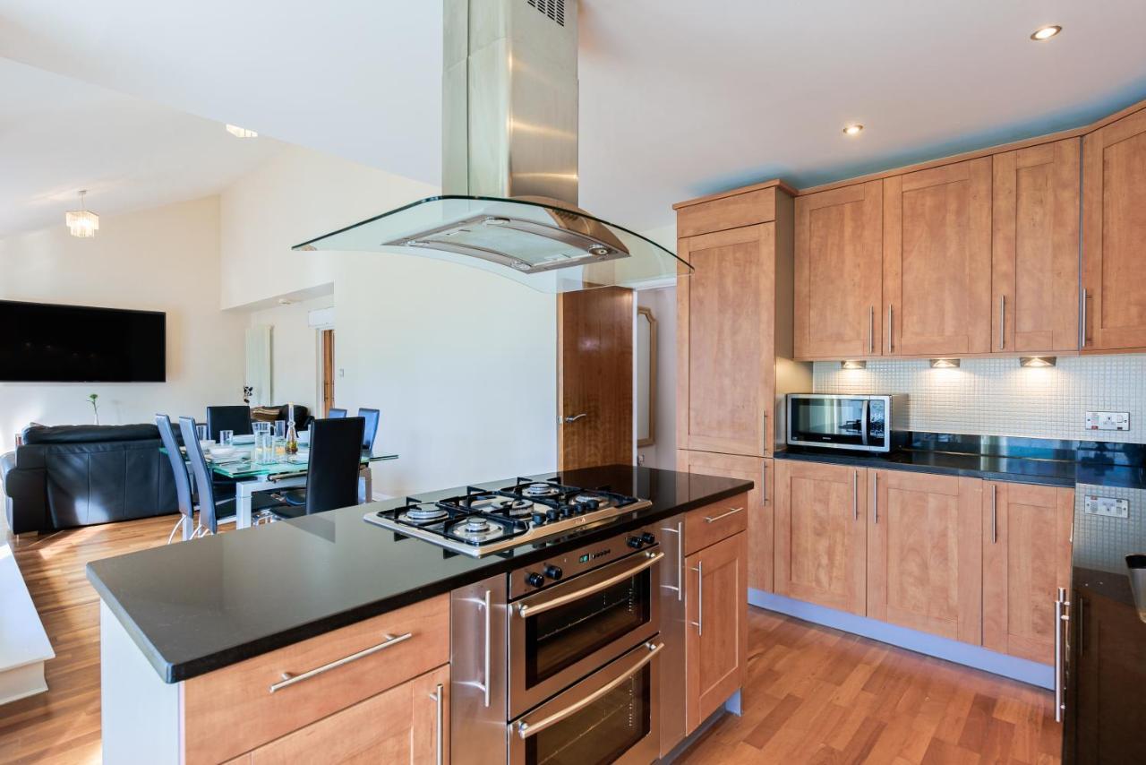 Britannia Penthouse Apartment เอดินบะระ ภายนอก รูปภาพ