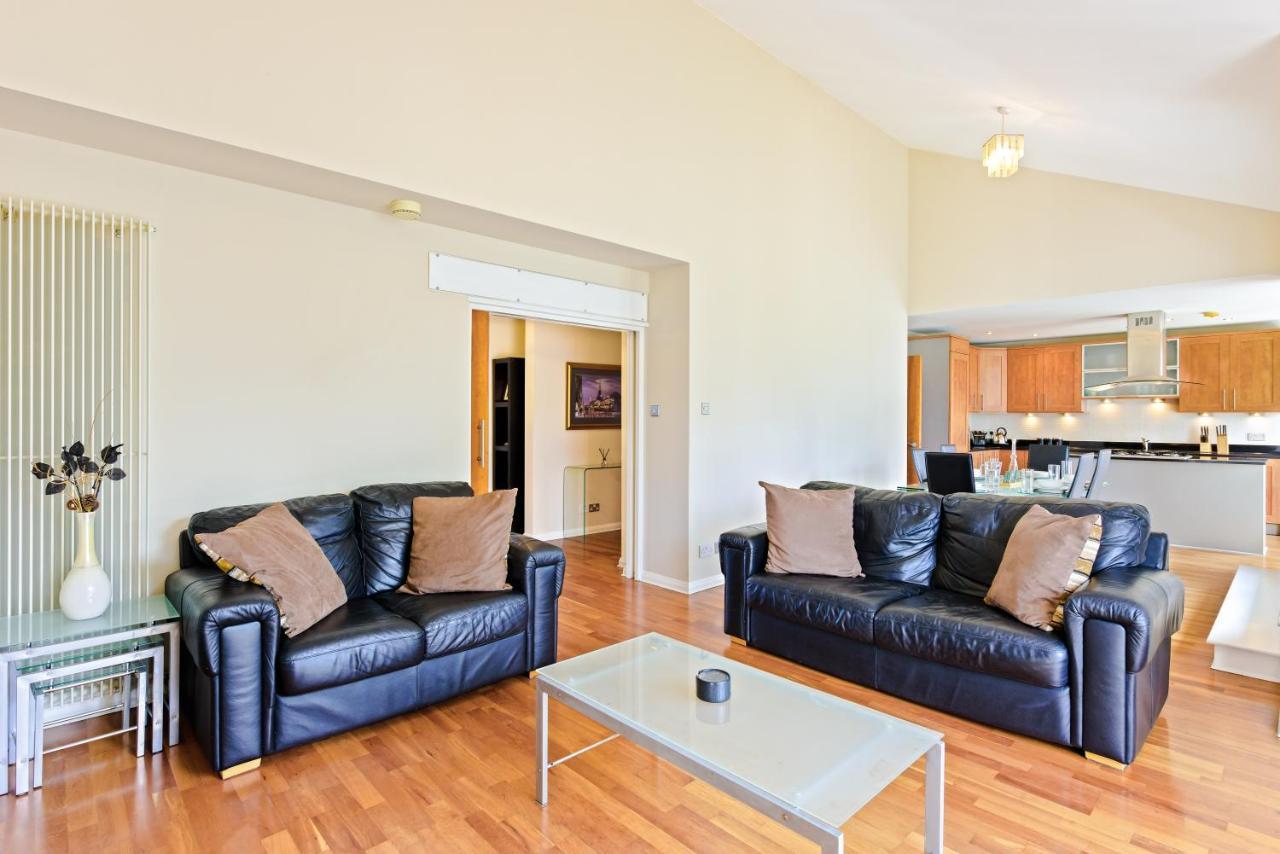 Britannia Penthouse Apartment เอดินบะระ ภายนอก รูปภาพ