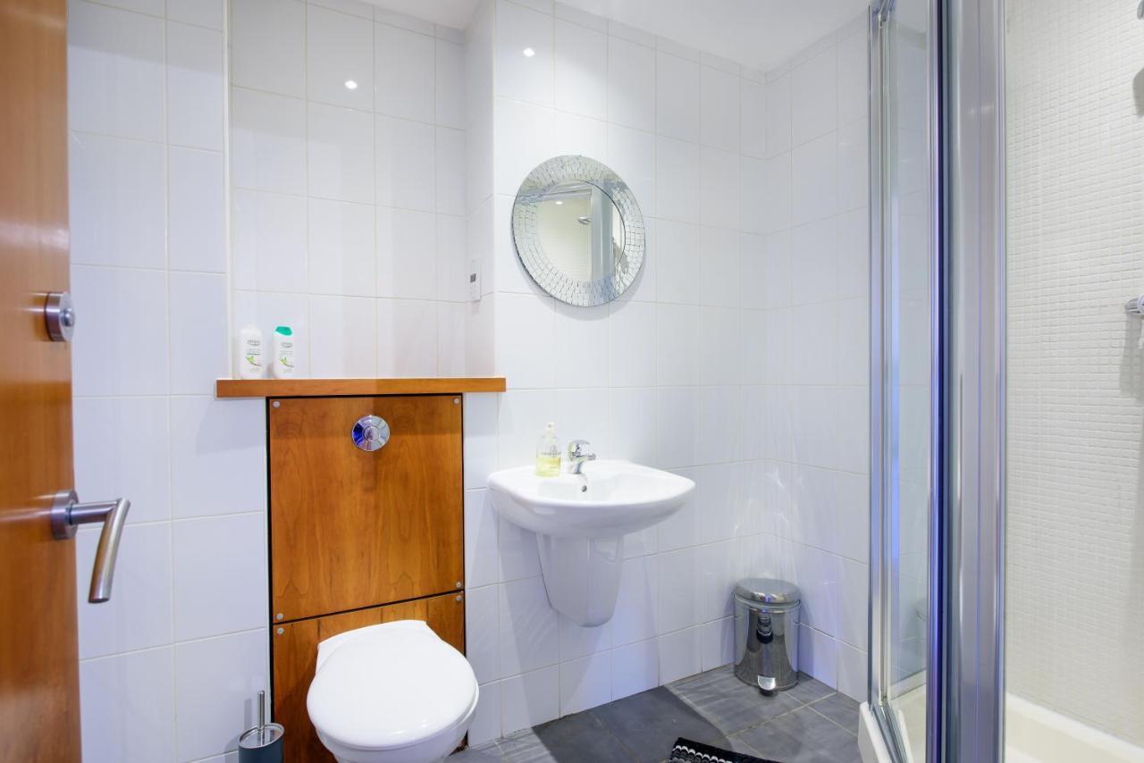 Britannia Penthouse Apartment เอดินบะระ ภายนอก รูปภาพ