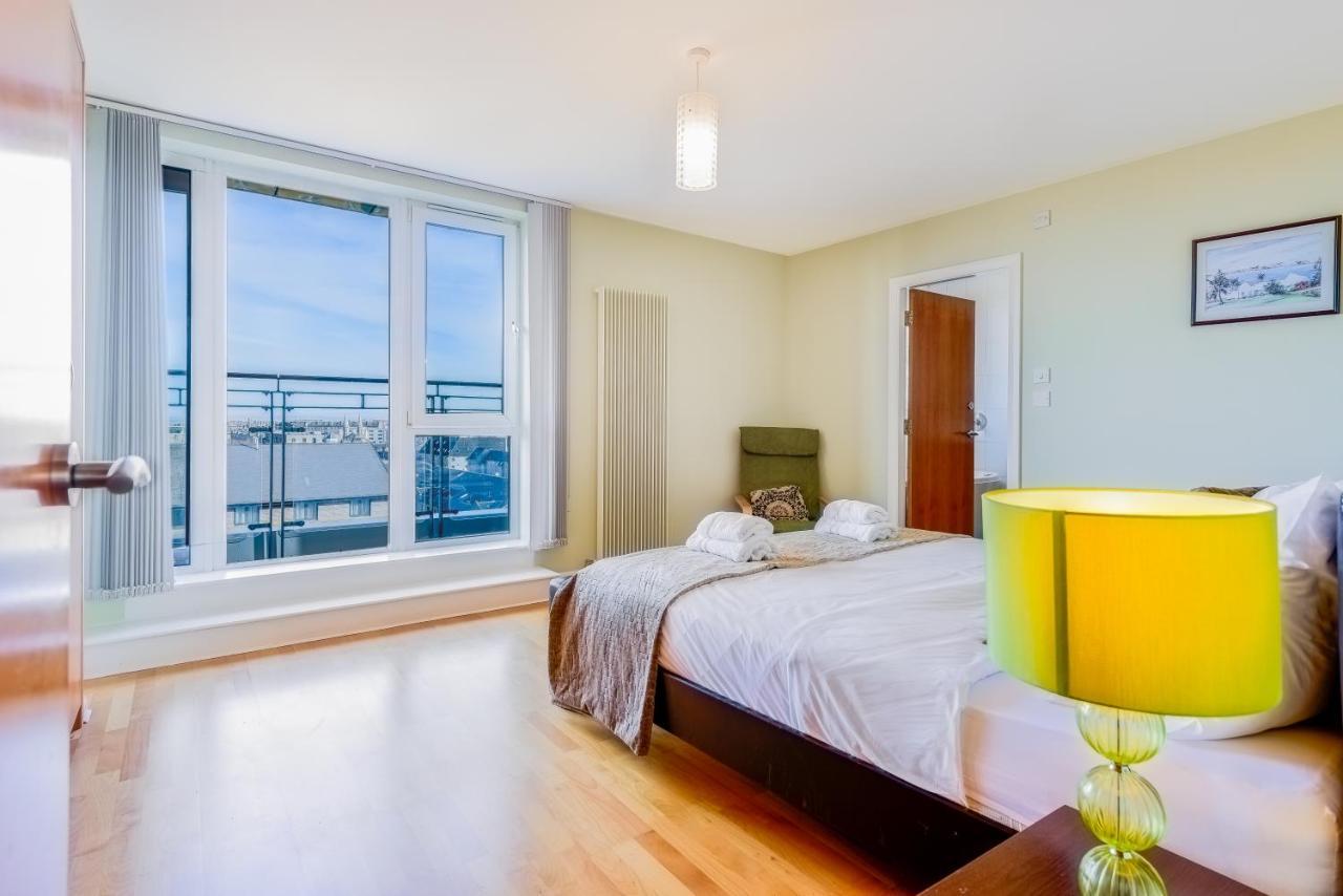 Britannia Penthouse Apartment เอดินบะระ ภายนอก รูปภาพ
